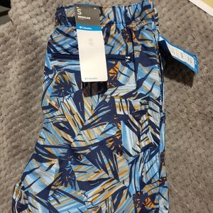 Nwt Columbia flat water shorts small